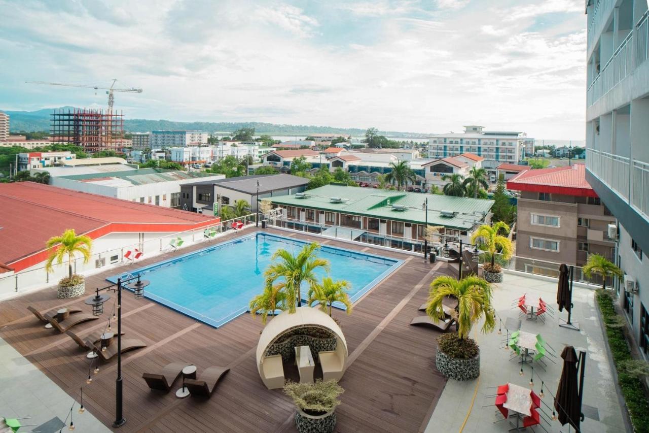 Subic Riviera Hotel And Residences โอลองกาโป ภายนอก รูปภาพ